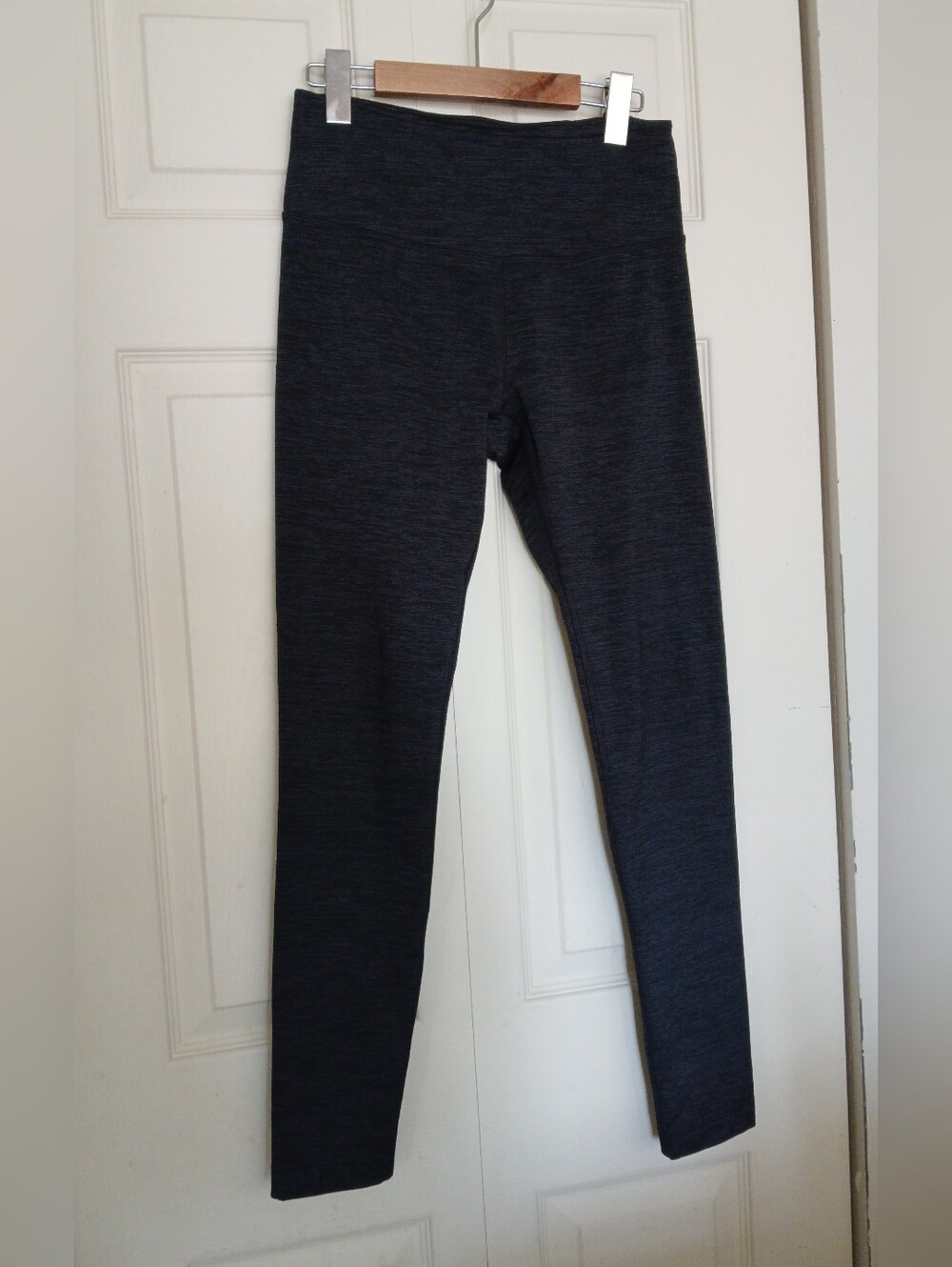 MONDETTA Luxury Dark Grey Legging Pants With Back Pocket, Size Small (S)